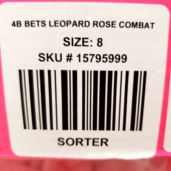TORRID BETSEY JOHNSON Leopard Rose Combat Boot! - Picture 9 of 9